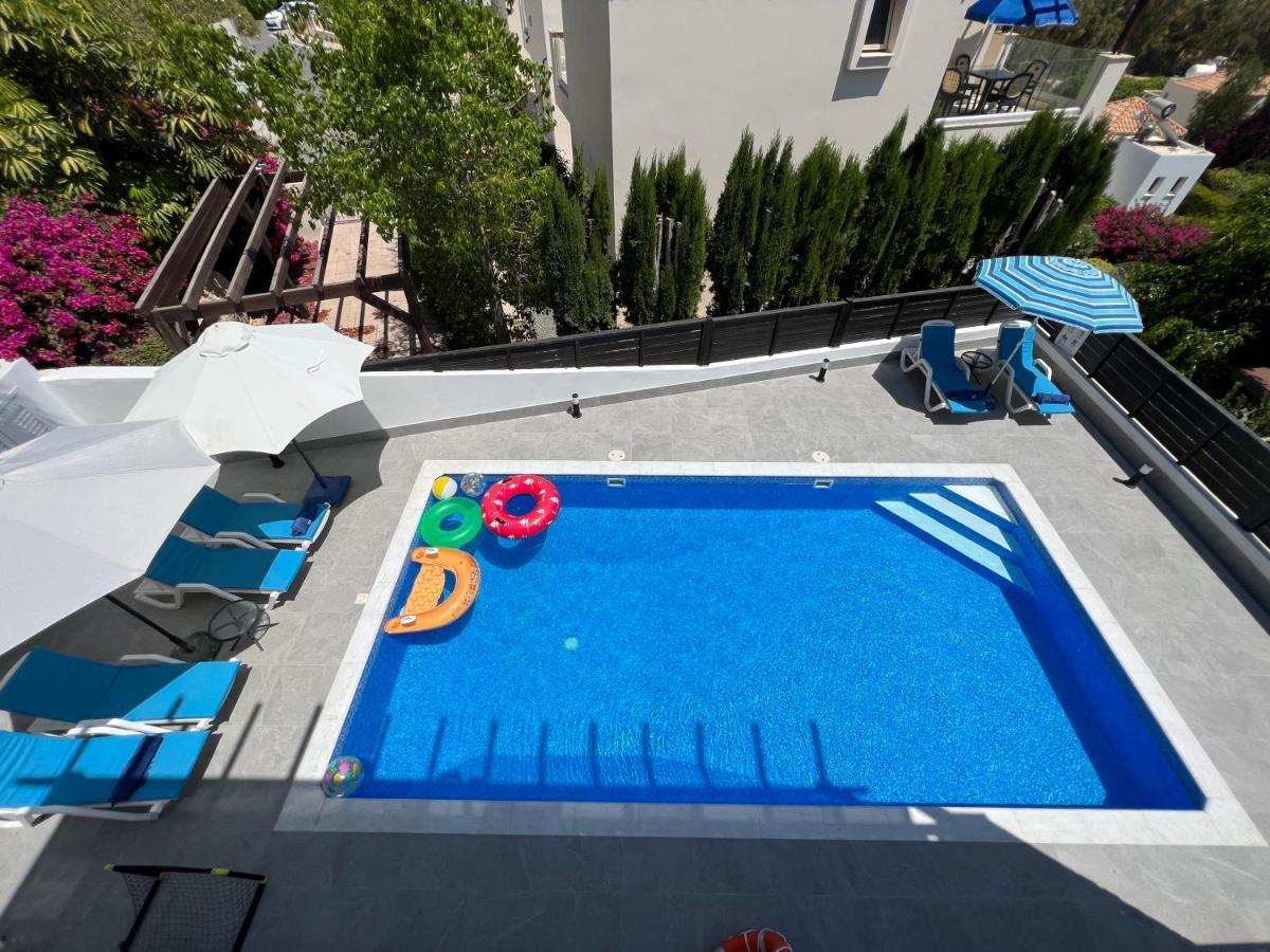 Villa Marina Sea-View Private Pool เปเยีย ภายนอก รูปภาพ
