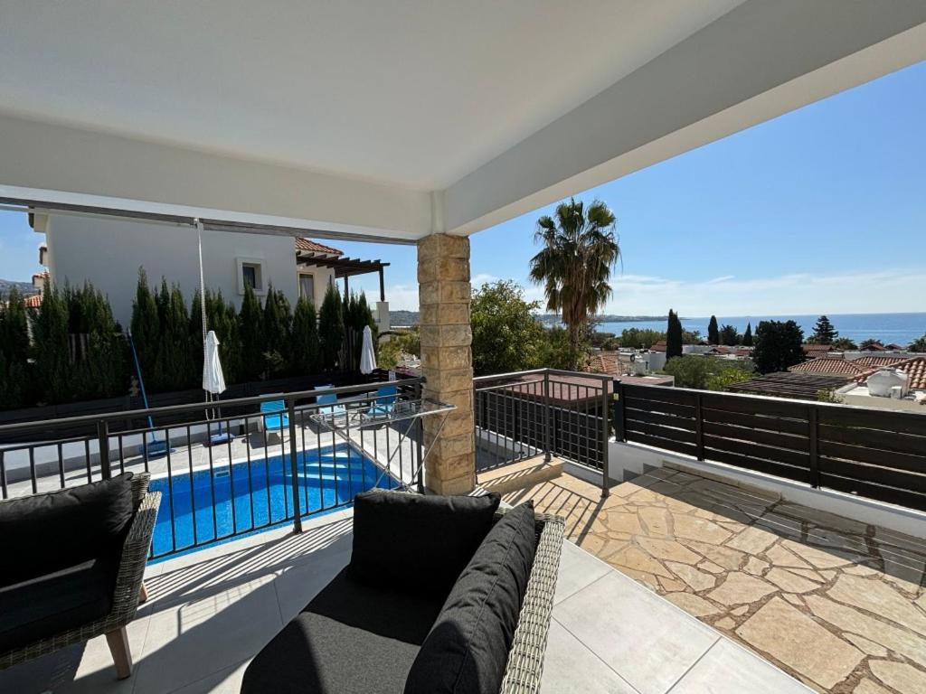 Villa Marina Sea-View Private Pool เปเยีย ภายนอก รูปภาพ